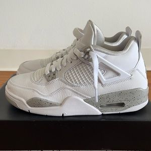 Air Jordan 4 Retro Oreo White in size 6.5Y